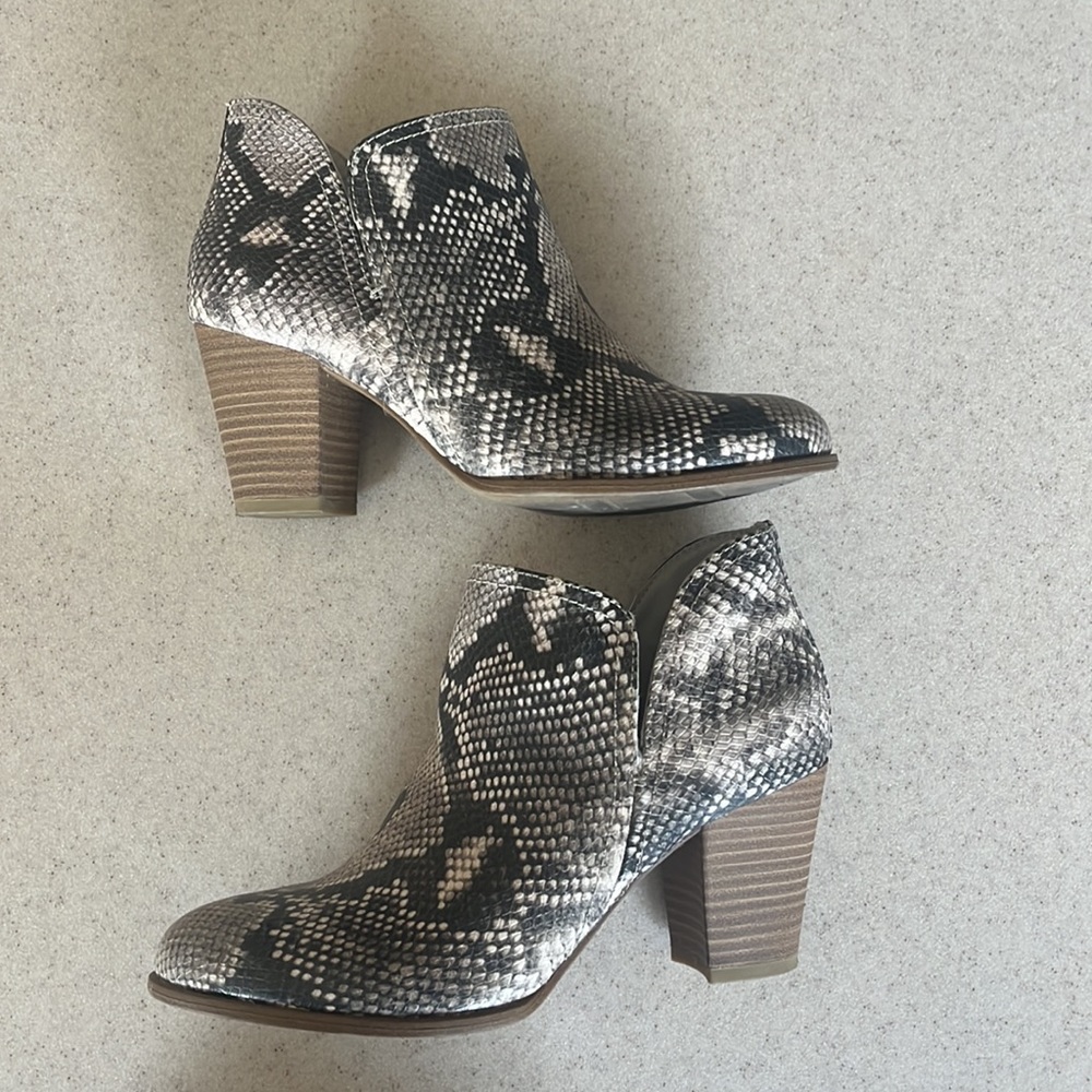 Fall Boots - Picture 4 of 4